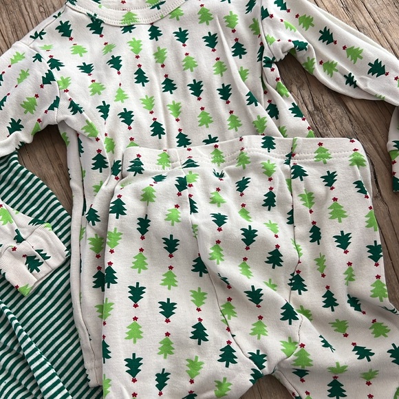 Set of Holiday Pjs - Picture 7 of 7